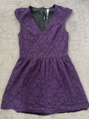 Kensie Plum Purple Lace Fit & Flare Mini Dress V-Neck Cap Sleeve Lined Size M